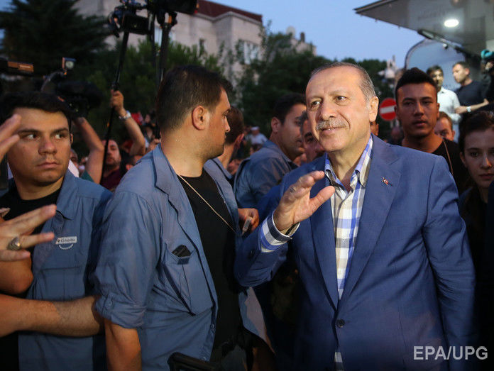 Портников: Если Эрдоган отступит от демократии, это неминуемо приведет к новому перевороту, на этот раз настоящему