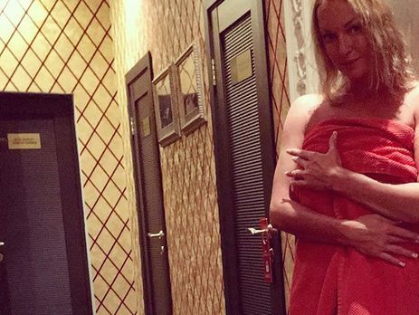 Волочкова села на шпагат в Крыму