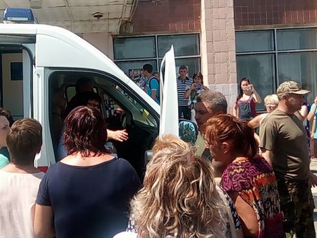 Журналистка Томак сообщила, что в Луганской области члены комиссий блокировали 