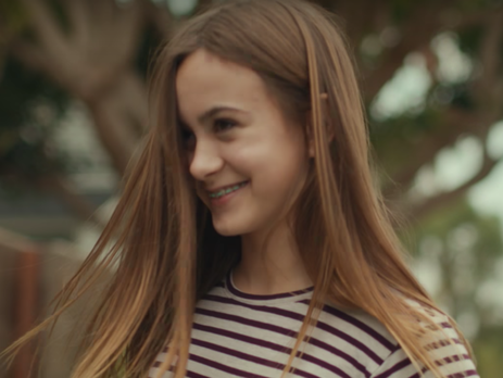 Дочь Кортни Кокс снялась в клипе Foy Vance на композицию Coco