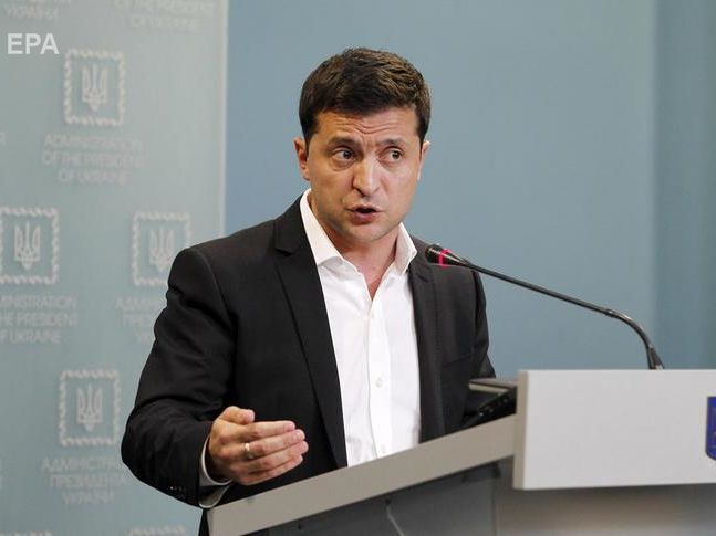 Зеленский поручил упростить получение гражданства Украины по территориальному происхождению