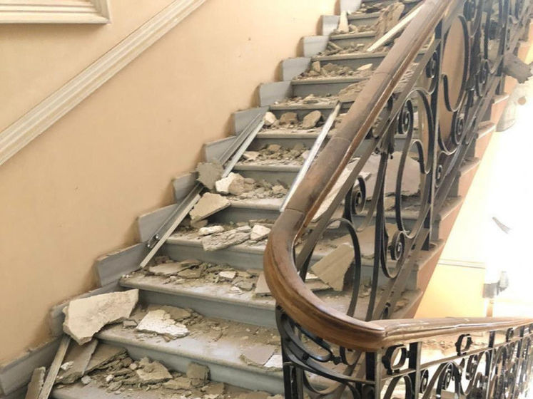 В управлении Нацполиции в Одессе упал потолок, госпитализированы два правоохранителя