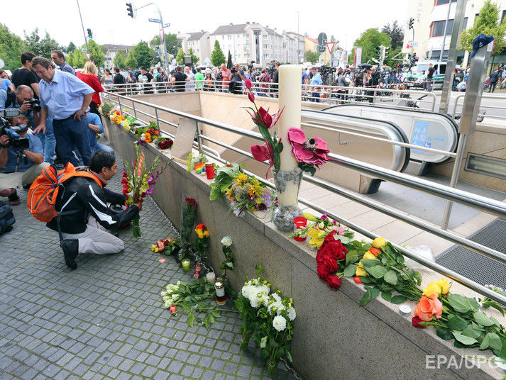 Полиция Мюнхена: Связей стрелка, убившего девять человек в торговом центре, с ИГИЛ не обнаружено