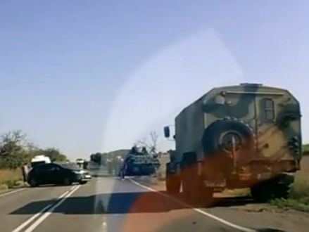 В оккупированном Крыму два человека погибли при столкновении иномарки с БТР