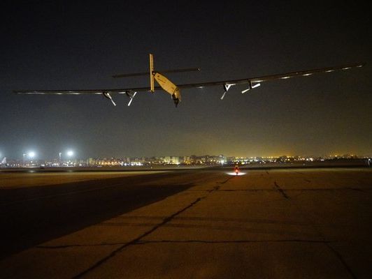 Самолет Solar Impulse начал последний этап кругосветного путешествия 