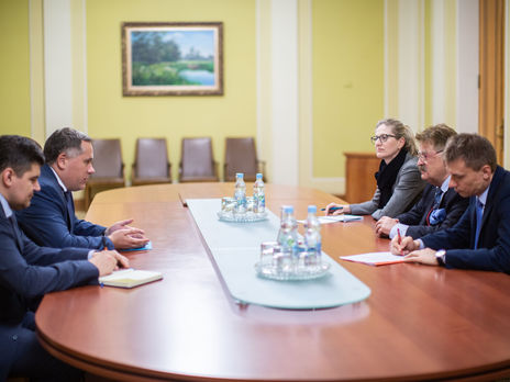 Евросоюз сохранит санкции до полного выполнения Минских соглашений – советник главы Еврокомиссии Брок