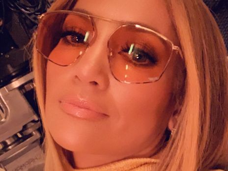 50-летняя Лопес постриглась