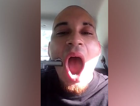 Рэпер Каспер Кнайт снял на камеру, как стреляет себе в рот. Видео