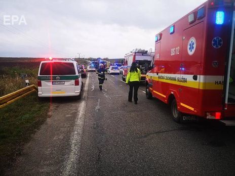 ﻿У Словаччині 12 людей загинули у ДТП, серед них четверо школярів