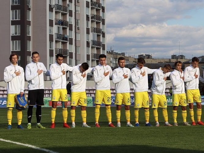 ﻿Юнацька збірна України з футболу розгромною перемогою стартувала у відборі на Євро 2020