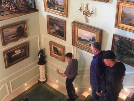 У главы российской таможни прошли обыски, найдены крупная сумма денег и дорогие картины – СМИ