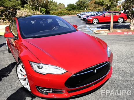 В США опубликовали первые результаты расследования летальной аварии Tesla