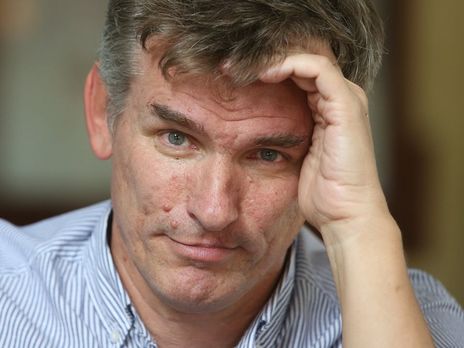 Если делать изменения по-настоящему, недовольных должно быть очень много. Зеленский пока к этой мысли не привык