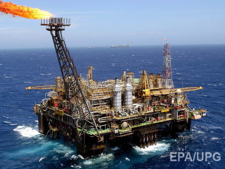 Нефть Brent рухнула на $1 за баррель