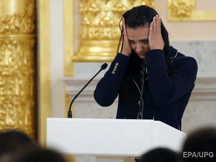 Исинбаева расплакалась во время встречи с Путиным. Видео