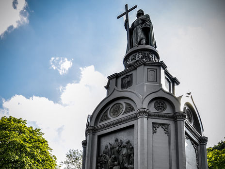 Порошенко: Константинополь создает специальную комиссию для рассмотрения заявления Рады об автокефалии в Украине