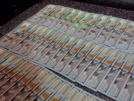 СБУ: У судьи Швеца, подозреваемого в получении взятки, нашли $300 тыс. и венгерский паспорт