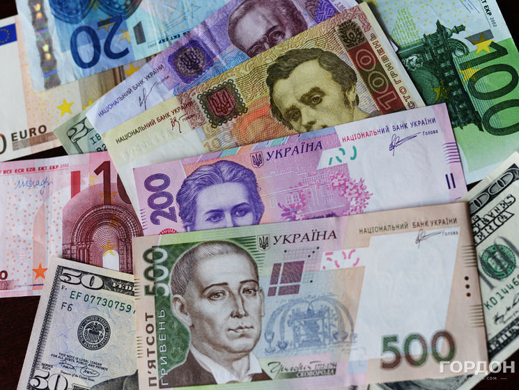 Курс гривны к евро рухнул до 27,50 грн/€