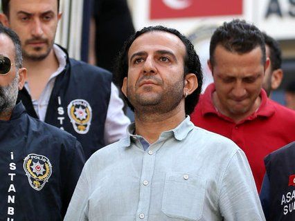 Турецкий журналист опубликовал фото задержания 42 своих коллег после попытки переворота