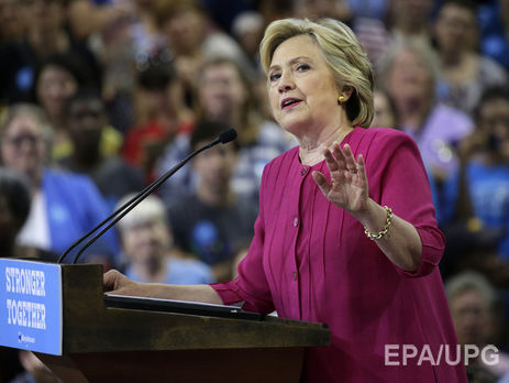 Опрос: Клинтон опережает Трампа на 6%