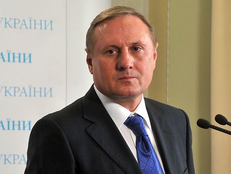 Ефремова доставили в Печерский райсуд Киева