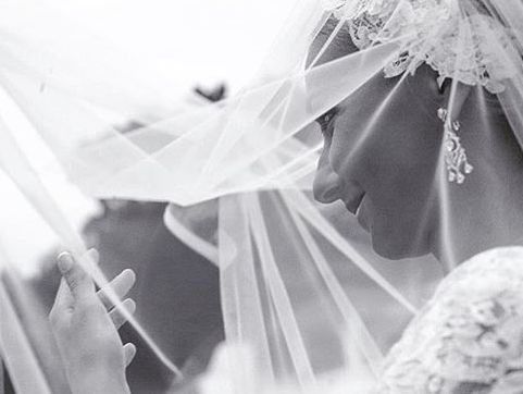 Навка опубликовала свадебные фото с Песковым