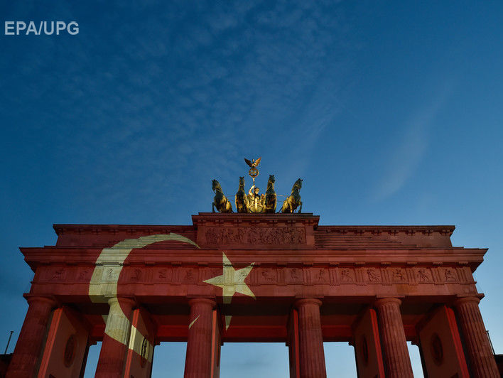 Германия отклонила ультиматум Турции о безвизовом режиме 