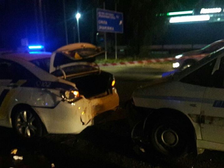 Бутусов: Пьяный водитель в Киеве сбил полицейских, девушка-патрульная в тяжелом состоянии 