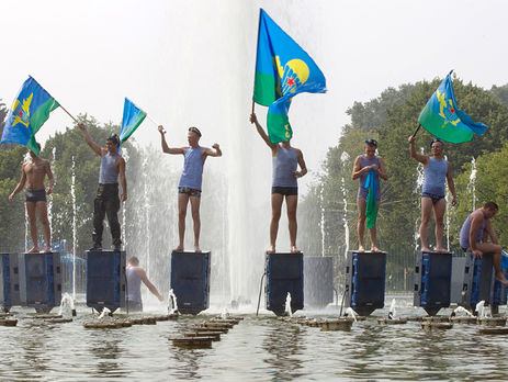 В некоторых российских городах в День ВДВ отключили фонтаны