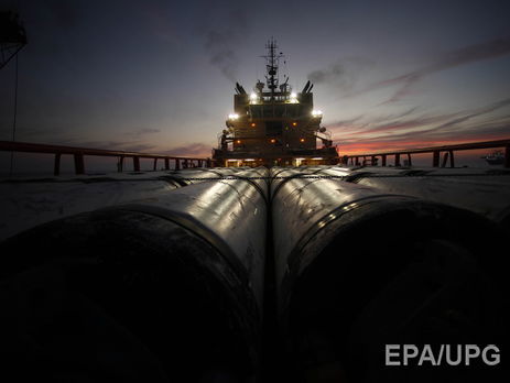 Нефть торгуется ниже $42 за баррель