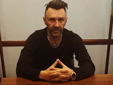 Шнуров после уплаты штрафа за маты заявил, что не перестанет петь