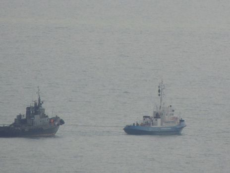 Россия вернула Украине корабли, ГБР подготовило подозрение для Порошенко. Главное за день