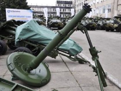 "Укроборонпром" представил 120-мм миномет "Молот" и новейший 60-мм миномет, изготовленные по стандартам НАТО