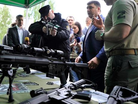 Турчинов поддержал выход на внутренний рынок Украины частных предприятий военно-промышленного комплекса