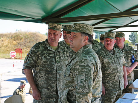 Минобороны Украины намерено принять на контрактную службу еще 20 тыс. военнослужащих в 2016 году