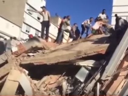 В Касабланке обрушилось два здания: один человек погиб, еще 16 ранены