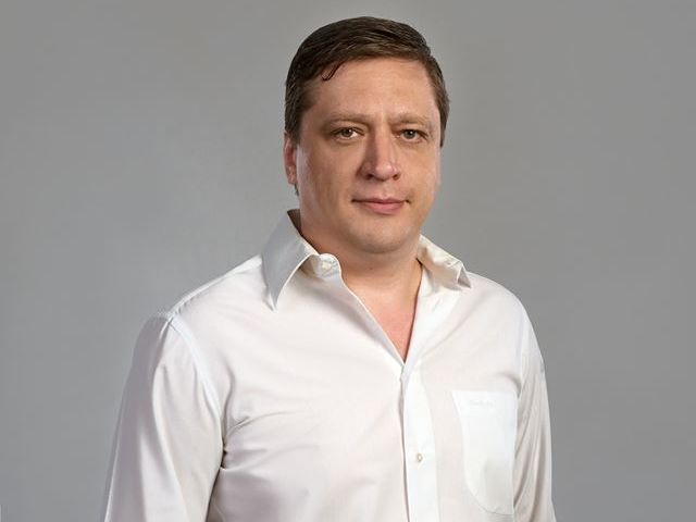 ﻿Іванісов вирішив зупинити членство у фракції "Слуга народу"