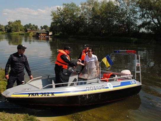 В Киевской области начал работу полицейский патруль на воде