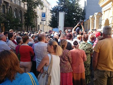 Ирина Геращенко о голодовке родственников украинских пленников: Жестоко втягивать семьи заложников в подобные авантюры