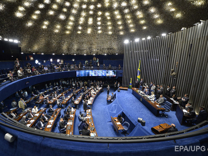 Бразильский Сенат повторно запустил процедуру импичмента президента Русеф