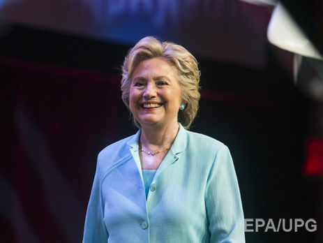 Bloomberg: Клинтон опережает Трампа на 6%