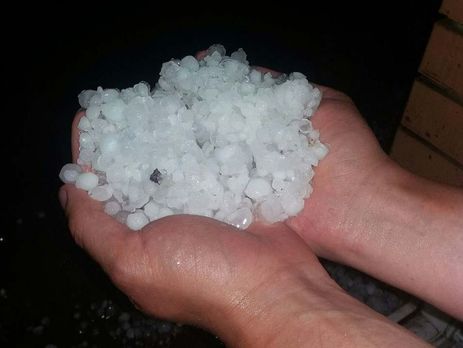 На Полтаву обрушился ливень с крупным градом