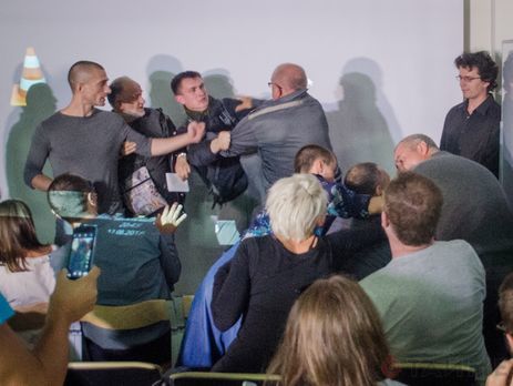 Полиция Одессы открыла уголовное производство по факту ранения охранника на встрече с Павленским