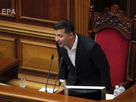 ﻿62% українців позитивно оцінюють перші кроки Зеленського – опитування