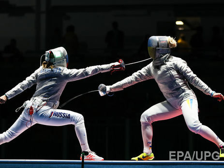 Порошенко назвал выступление украинских саблисток на Олимпиаде достойной борьбой