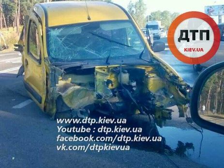 В Киеве на Старообуховской трассе столкнулись пять автомобилей