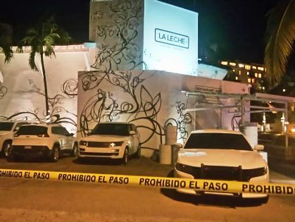 В ресторане на мексиканском курорте Пуэрто-Вальярта похитили группу людей