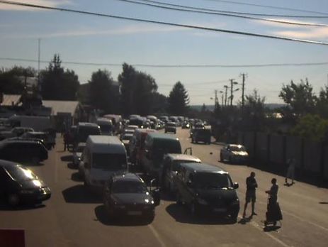 Госпогранслужба Украины: Утром на границе с Польшей стояли в очередях более 1700 машин