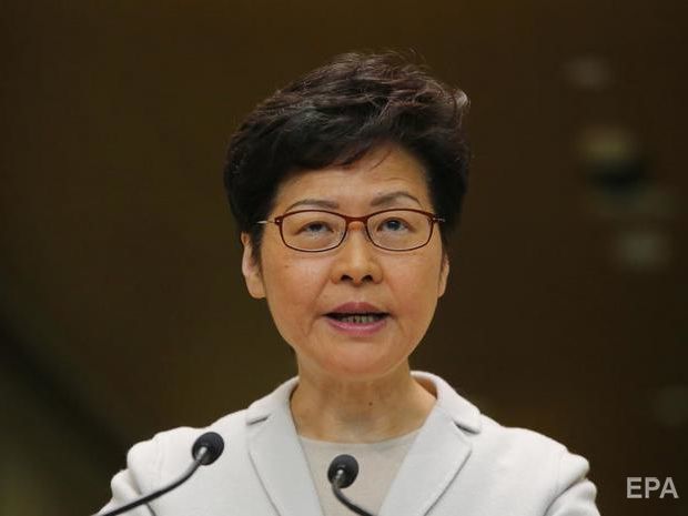 Глава администрации Гонконга признала, что проиграла оппозиции