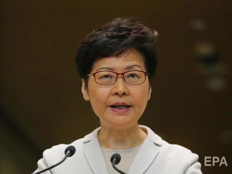 Глава администрации Гонконга признала, что проиграла оппозиции